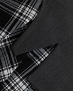 チェック柄のイレギュラースカート