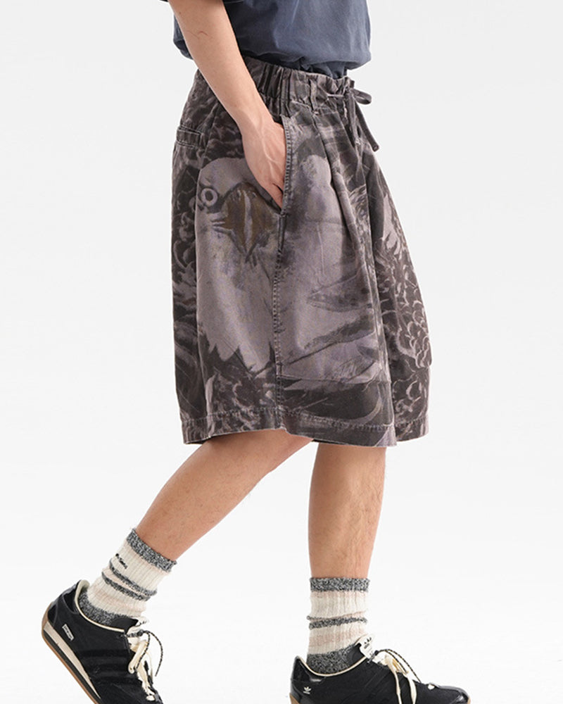 ストリートスタイルのワイドレッグパンツ