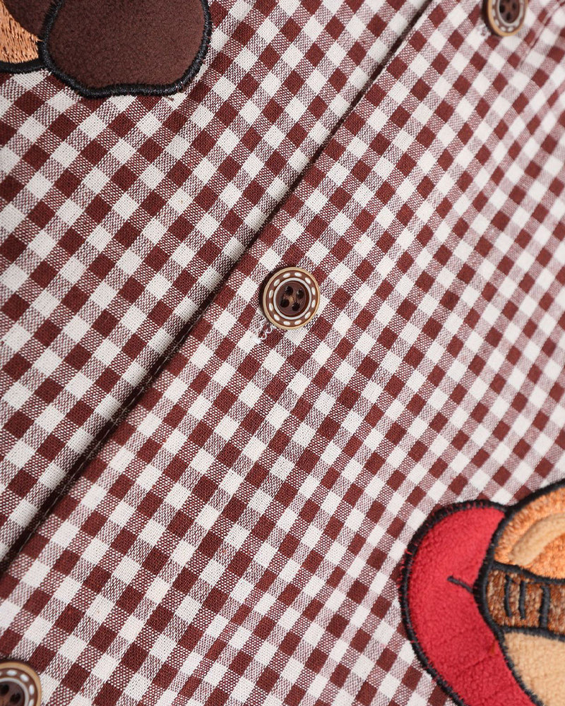 漫画の刺繍入りチェックシャツ