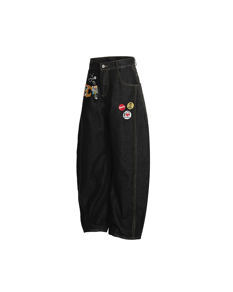 楽しい刺繍のデニムパンツ