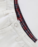 シンプルなカジュアルショートパンツ