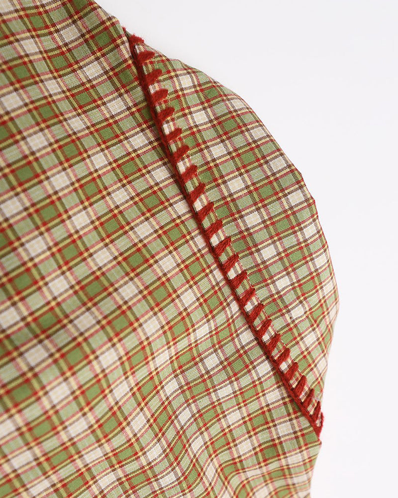 楽しい刺繍のチェックシャツ