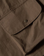 コントラストカラーステッチのフェイクツーピースシャツ