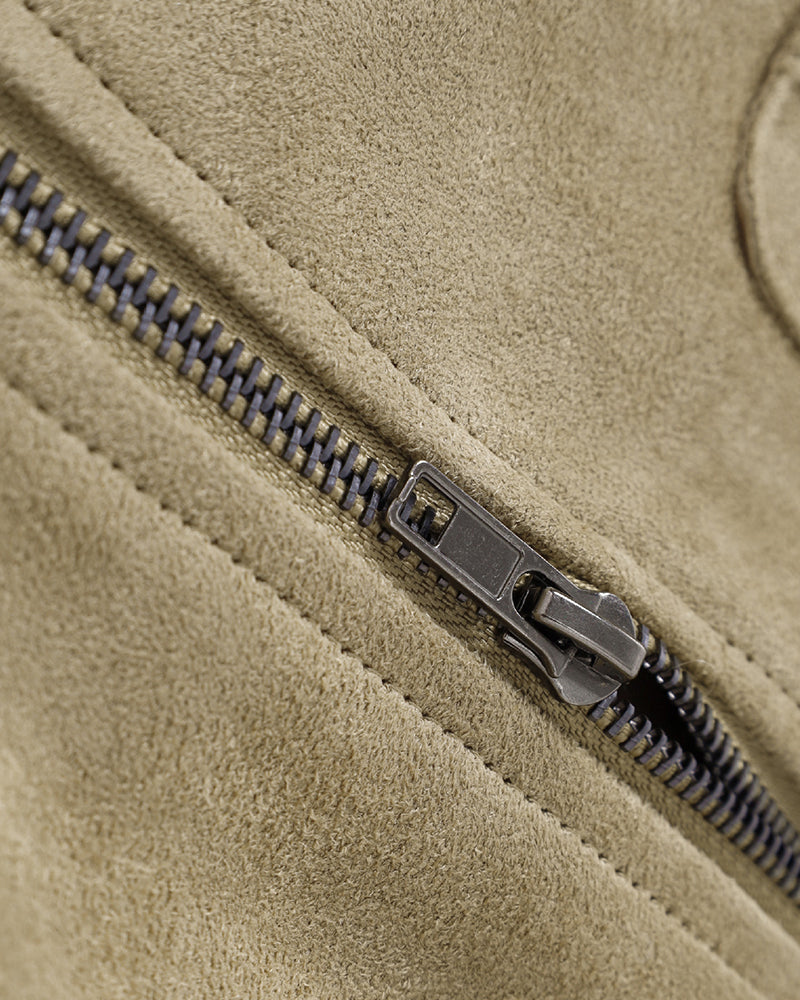 Stand-collar zip-up jacket