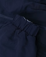 シンプルなリバーシブルジャケット