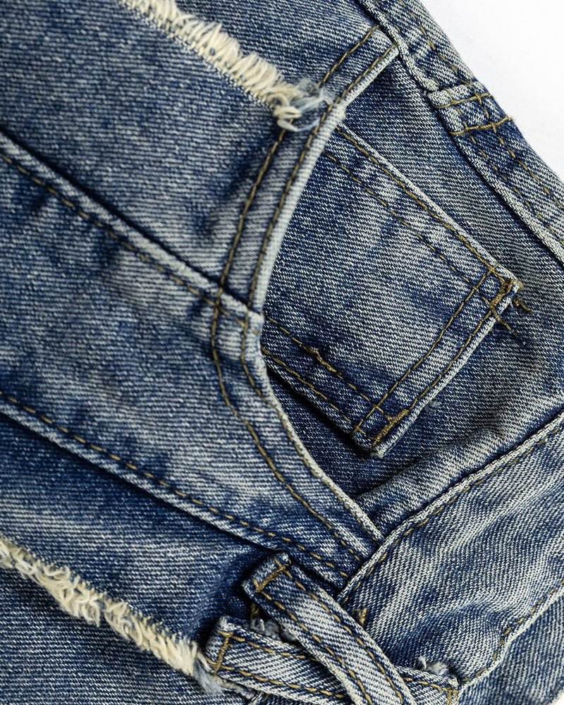 ヴィンテージのルーズデニムパンツ