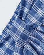 シンプルなデザインのショートスカート