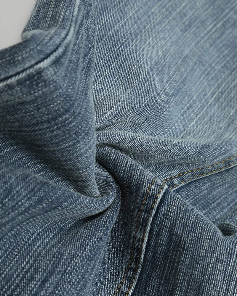 楽しい刺繍のデニムパンツ