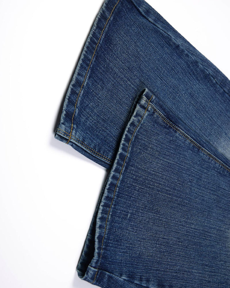 Versatile vintage-wash jeans