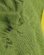 楽しい柄のセーター