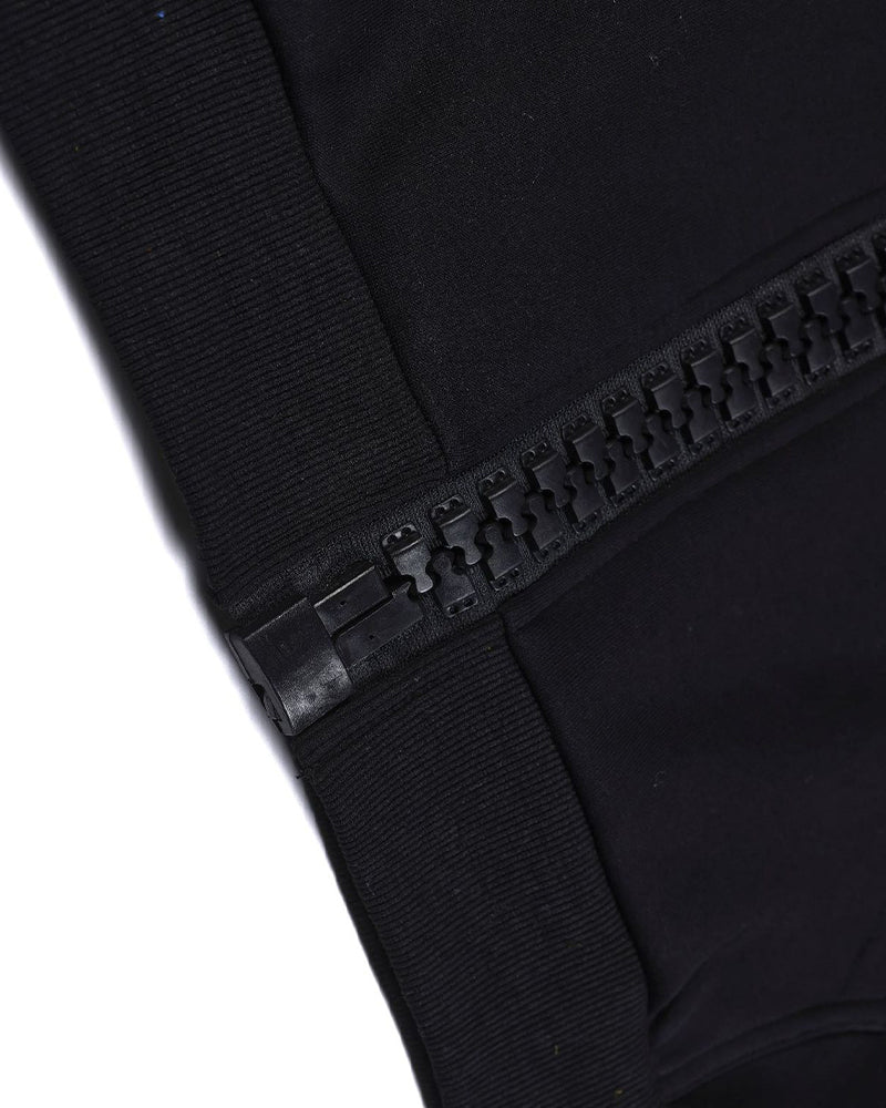 Hooded jacket with large zipper