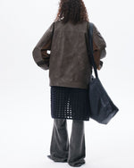 シンプルなゆったりコート