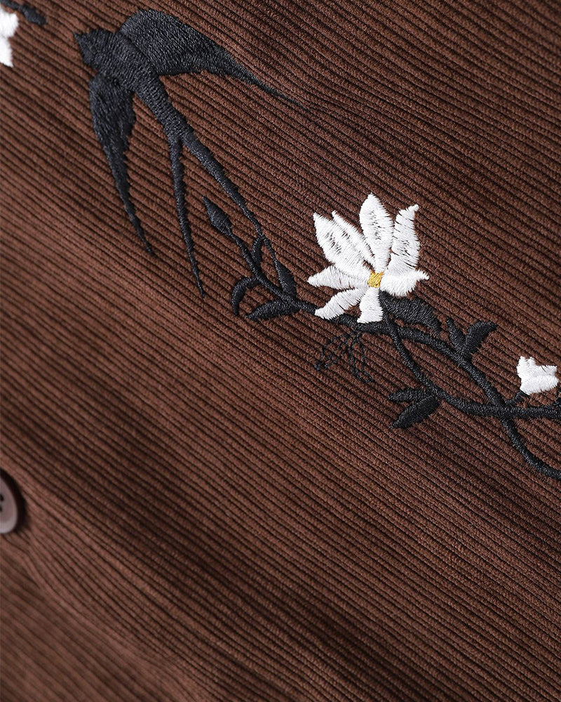 ヴィンテージの花柄刺繍入り長袖シャツ