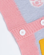 漫画風のゆったりカーディガンセーター