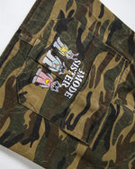 迷彩柄の漫画ショートパンツ