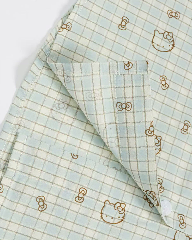 Short-sleeve plaid shirt