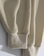 シンプルなクルーネックスウェットシャツ