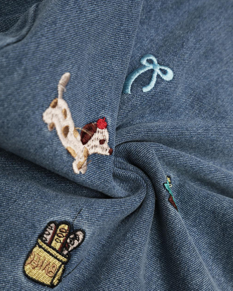 子犬の刺繍入りジーンズ