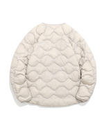 カジュアルな軽量ダウンジャケット