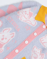 漫画風のゆったりカーディガンセーター