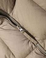 Solid color loose down jacket