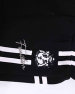 レトロなコントラストのカジュアルショートパンツ