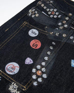 심플하게 워싱된 프린트 청바지