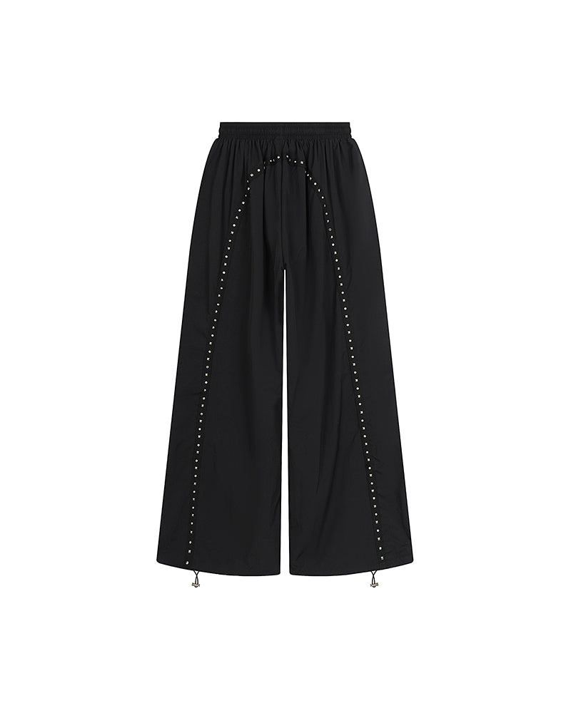 Versatile retro-style striped trousers