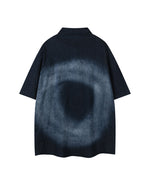 ダメージ加工の漫画風半袖シャツ