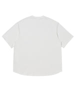 カジュアルな刺繍入りのゆったりとした半袖