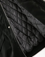 シンプルなカップルジャケット