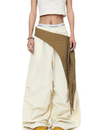 コントラストカラーのカジュアルステートメントパンツ