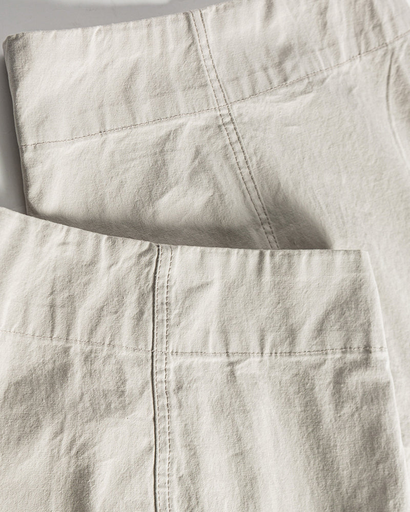 Oversized trousers for couples