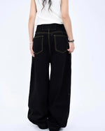 カジュアルなオールマッチジーンズ