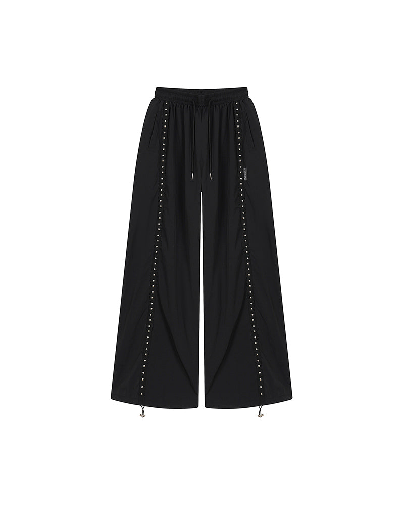 Versatile retro-style striped trousers