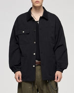 シンプルなワークジャケット