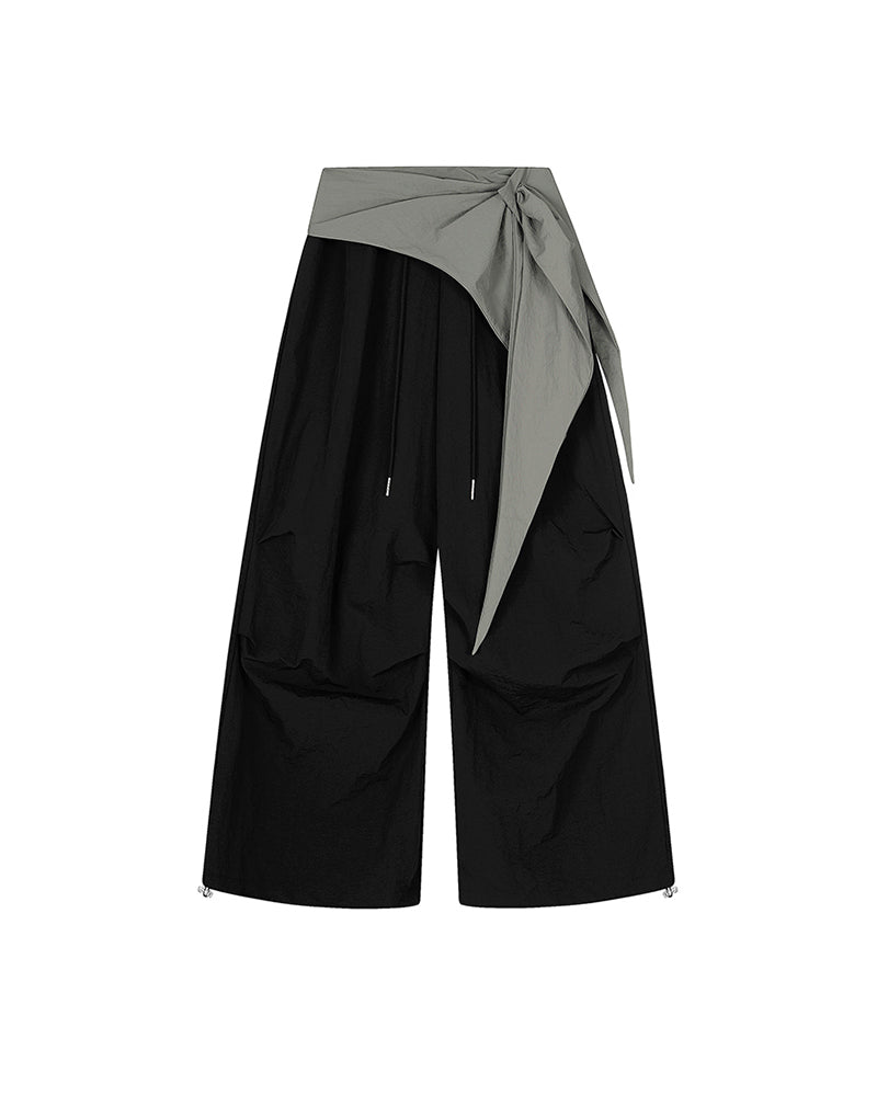 コントラストカラーのカジュアルステートメントパンツ