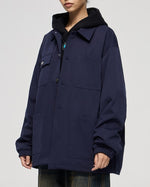 シンプルなワークジャケット