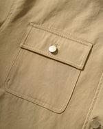 シンプルなワークジャケット