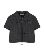 シンプルな半袖シャツ