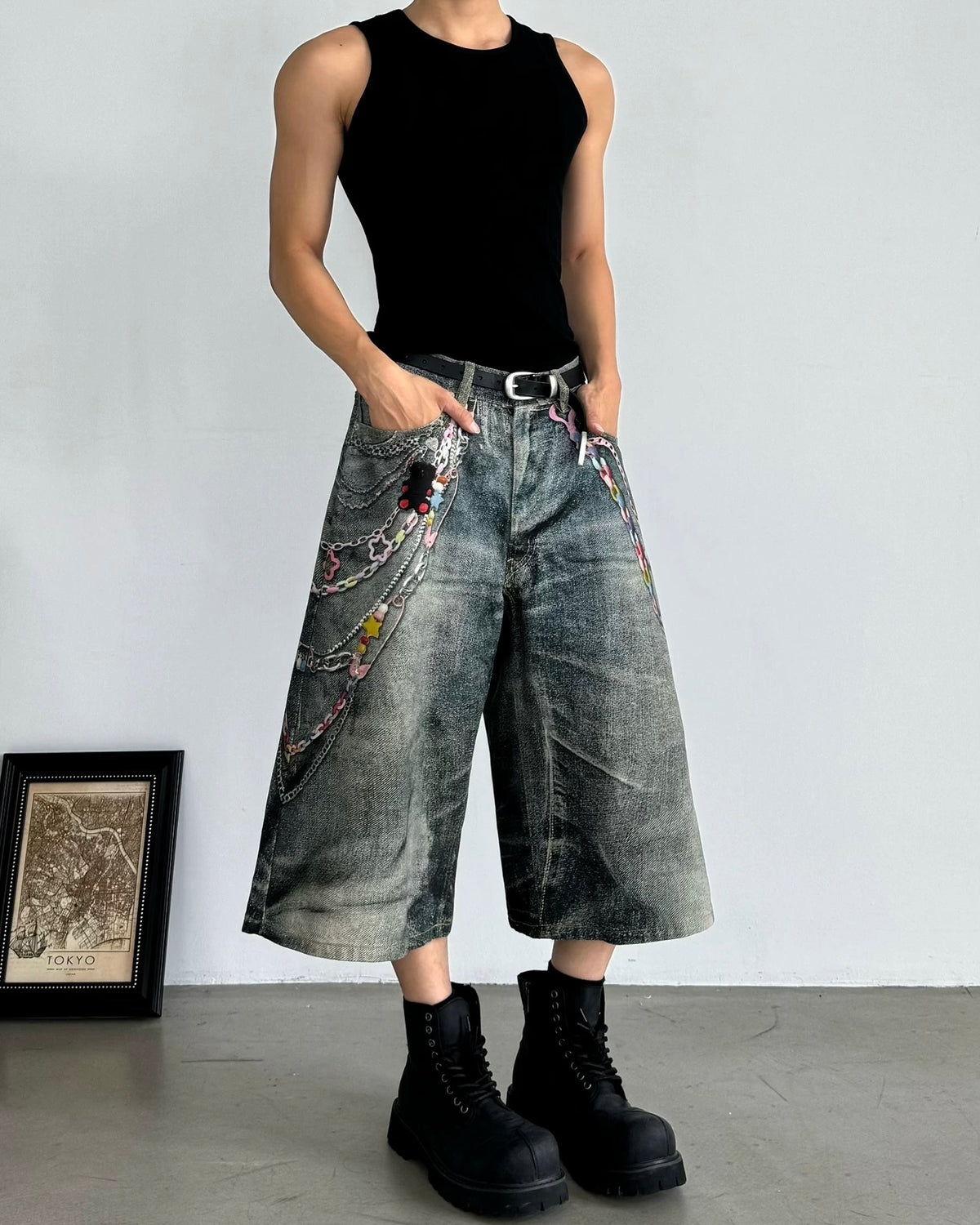 Printed denim shorts