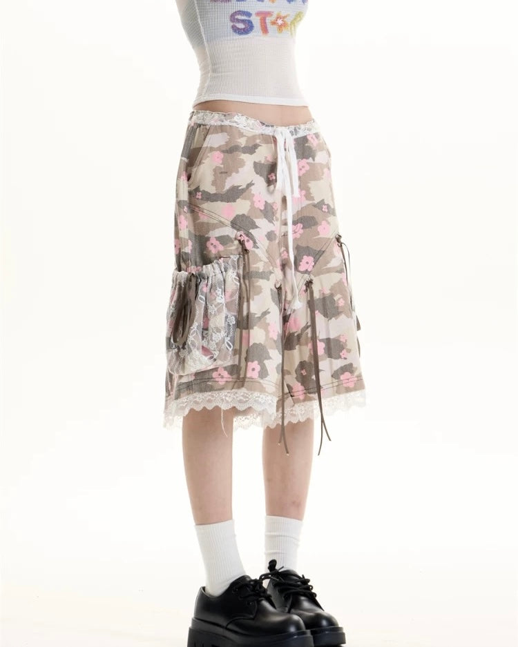 Lace panel casual shorts
