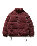 厚手のスタンドカラーダウンジャケット