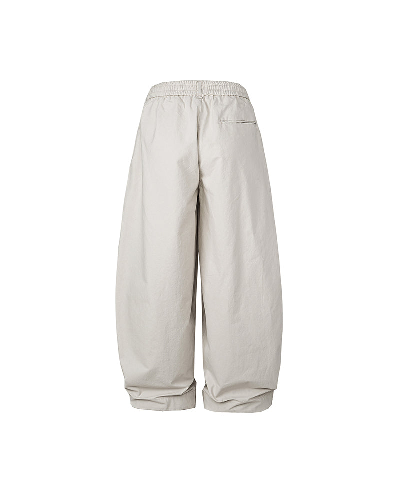 Oversized trousers for couples