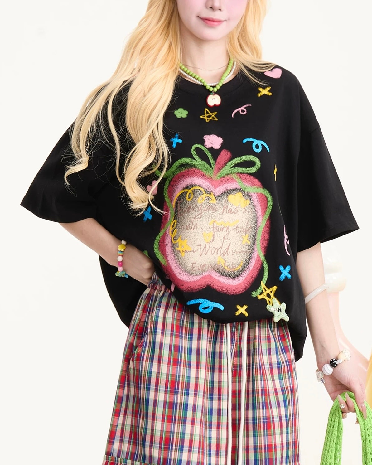 クリエイティブアップルTシャツ