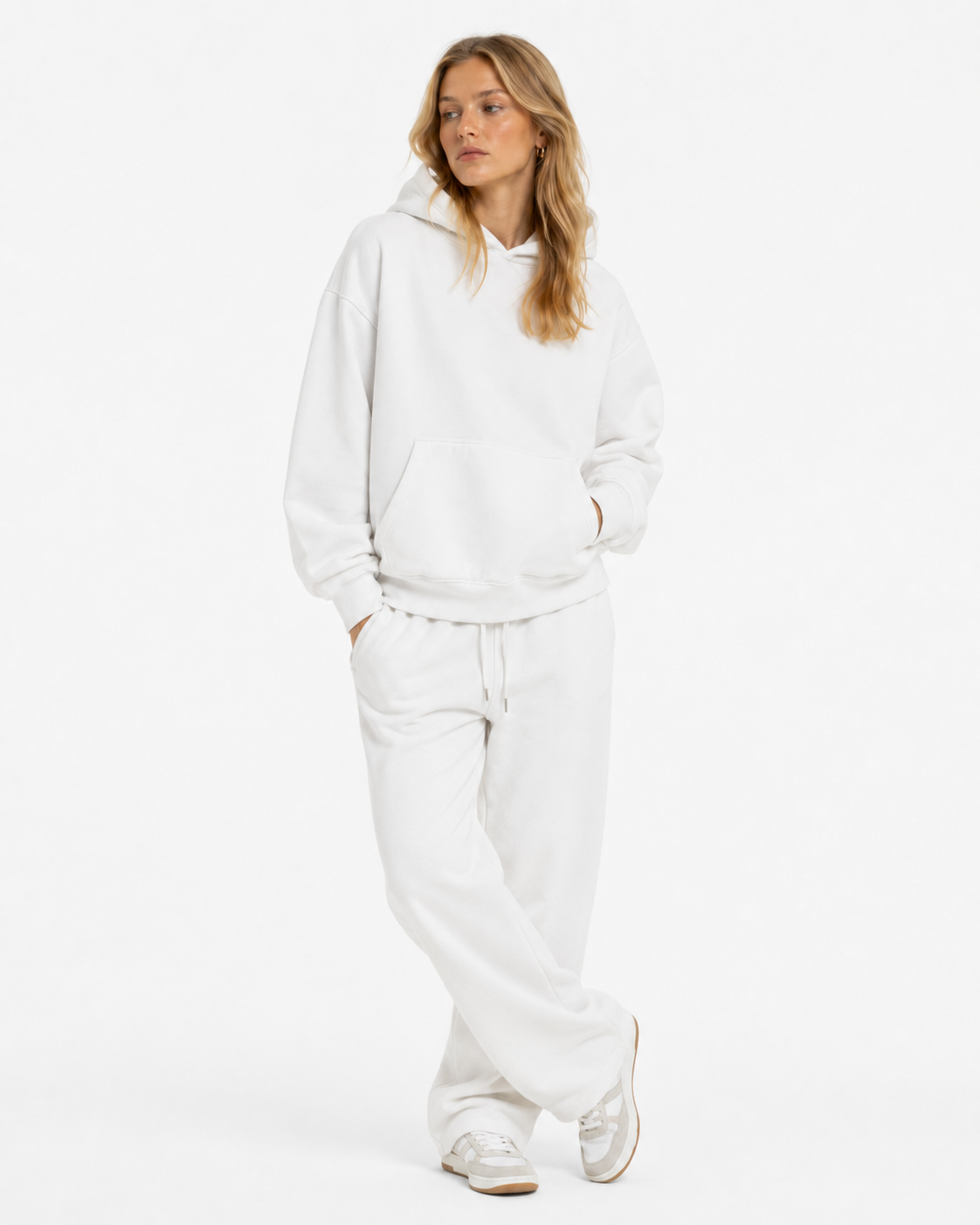 345g Fleece-lined hooded sweatshirt