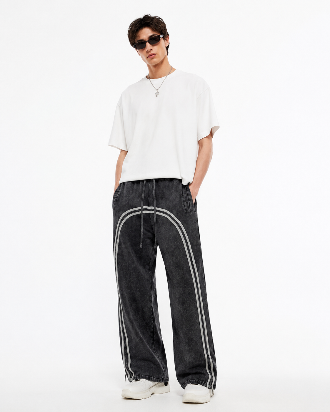380G Batik-print zip-up trousers