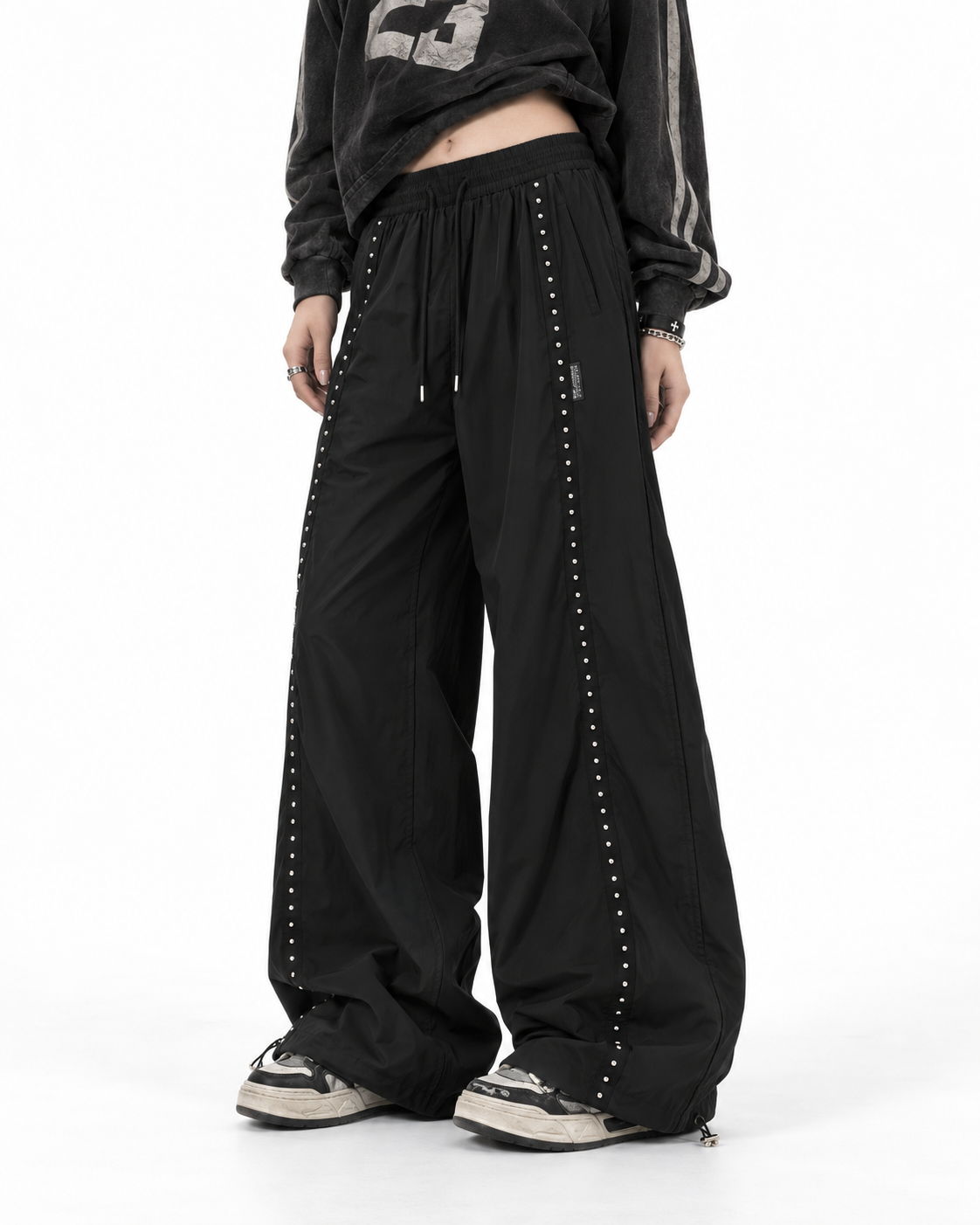 Versatile retro-style striped trousers