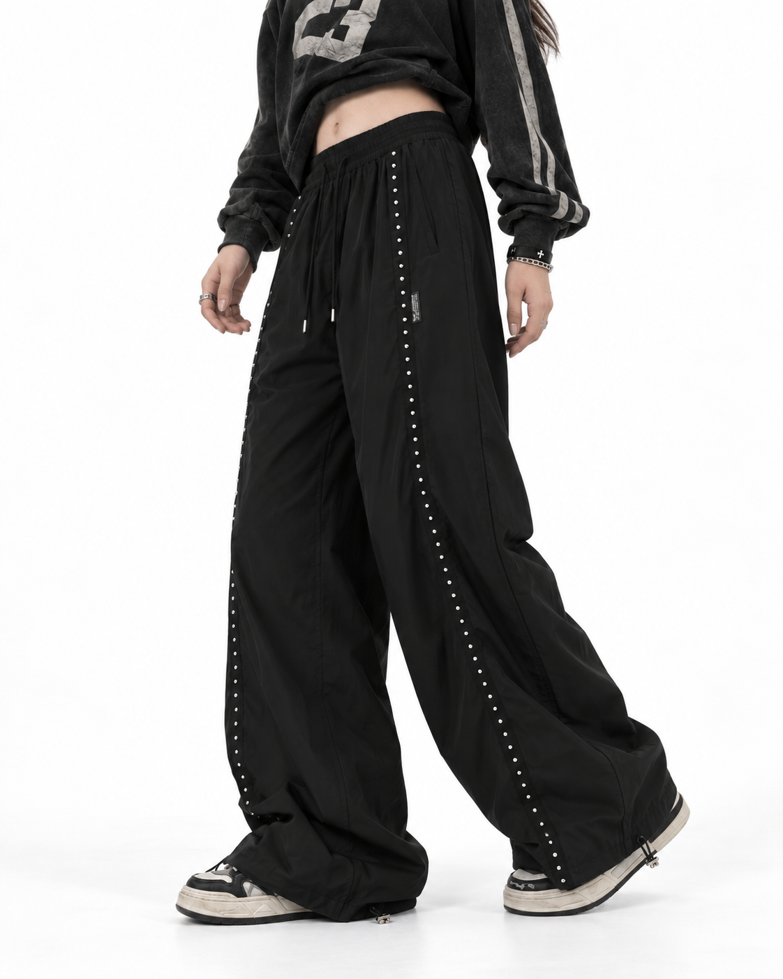 Versatile retro-style striped trousers