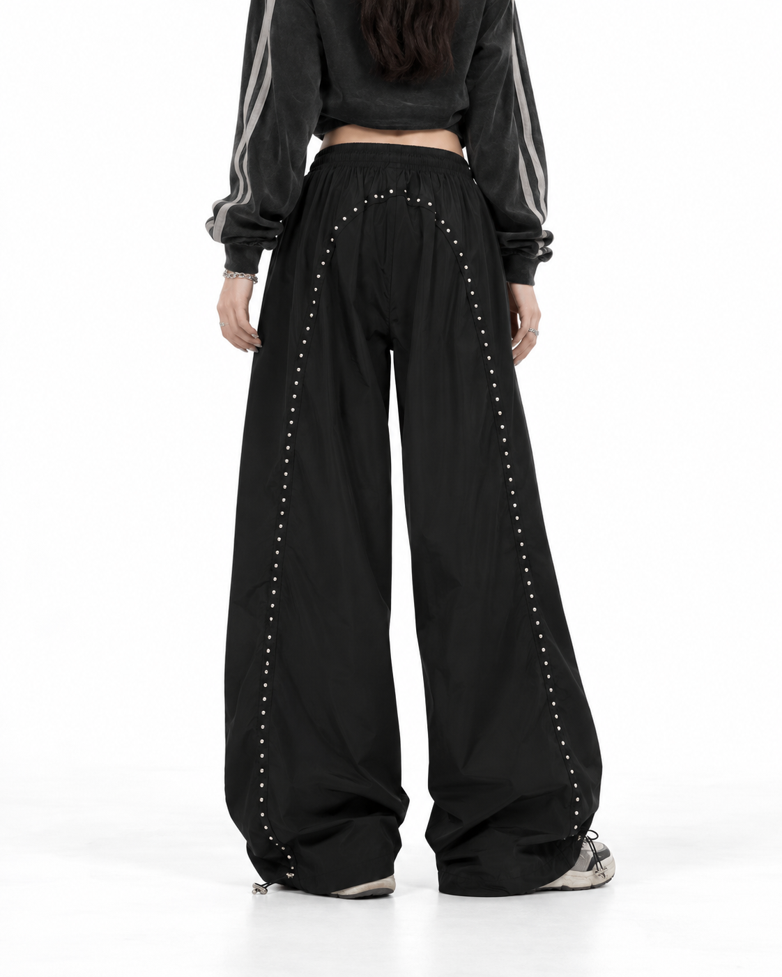 Versatile retro-style striped trousers